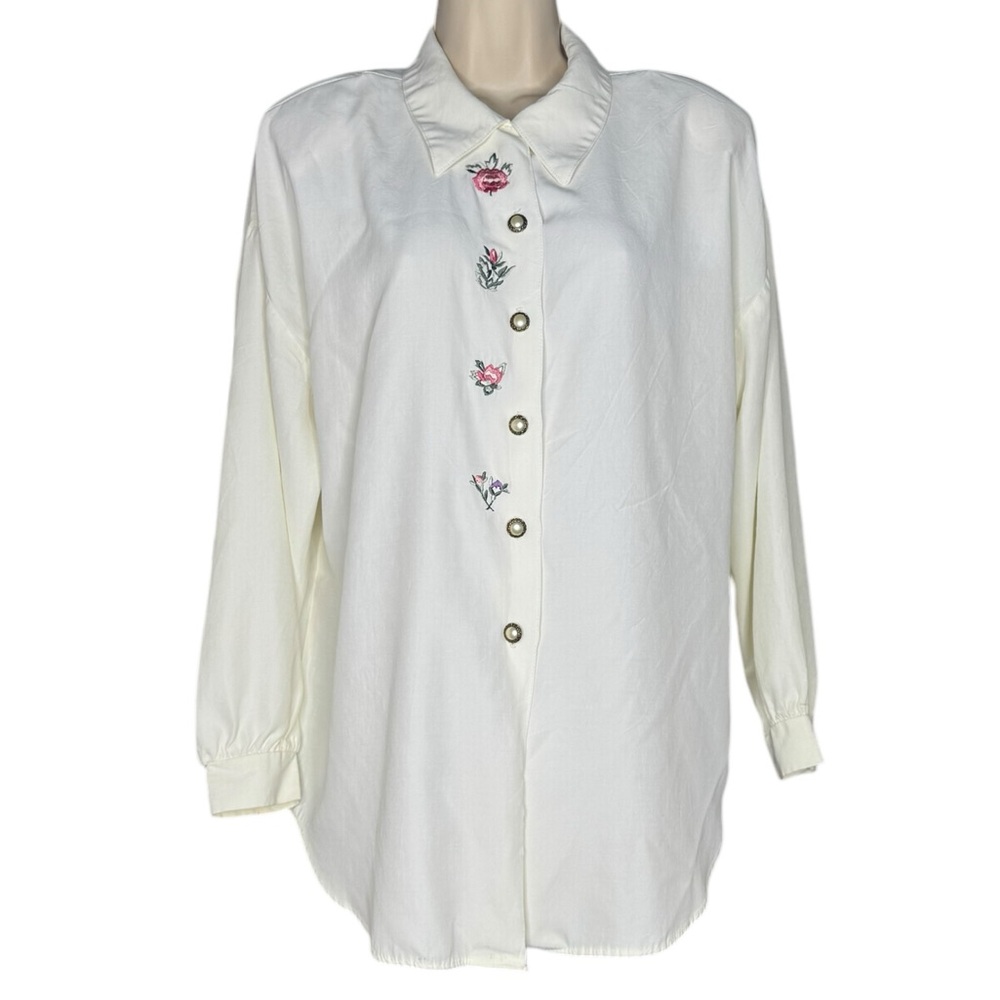 Copy Cats Vintage Pearl Button Front Top Floral Embroidery Blouse Size Medium